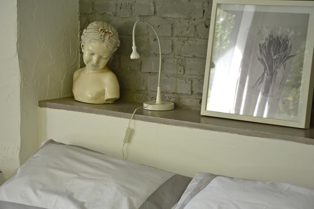 Chambres D'Hotes, Gites La Petite Madeleine La Madelaine-sous-Montreuil Экстерьер фото