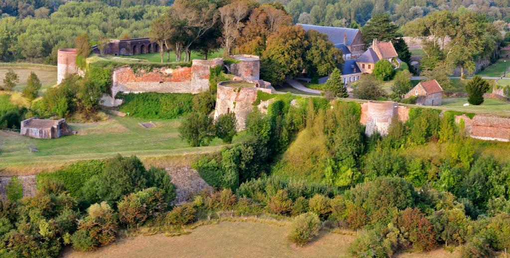 Chambres D'Hotes, Gites La Petite Madeleine La Madelaine-sous-Montreuil Экстерьер фото