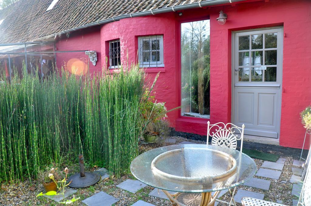 Chambres D'Hotes, Gites La Petite Madeleine La Madelaine-sous-Montreuil Экстерьер фото