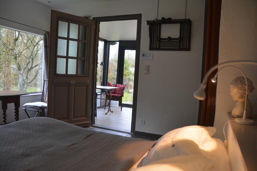 Chambres D'Hotes, Gites La Petite Madeleine La Madelaine-sous-Montreuil Экстерьер фото